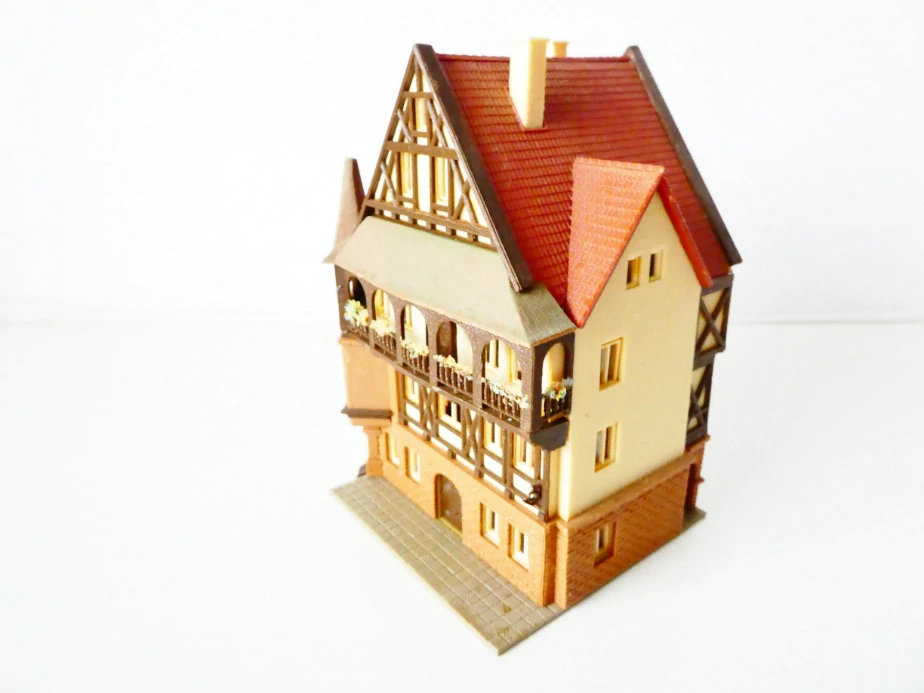 N VOLLMER 19521 Městský hrázděný dům s obchodem TOP STAV