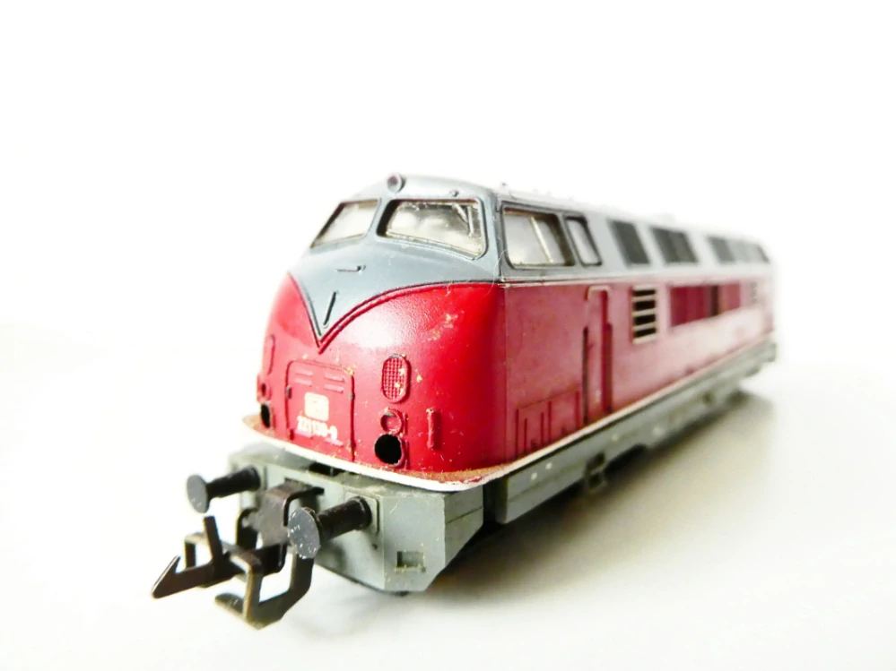 TT BTTB Dieselová lokomotiva BR 221 139-9 DB OSVĚTLENÁ