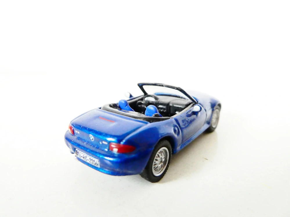 H0 Osobní automobil Mercedes Cabrio TOP STAV