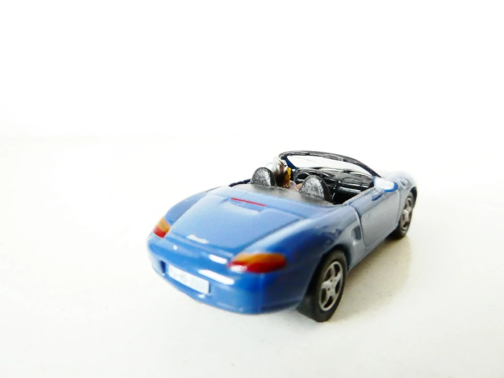 H0 Osobní automobil Mercedes Cabrio s řidičem TOP STAV