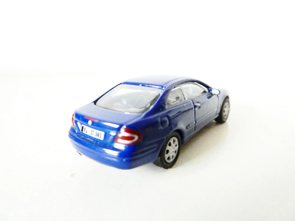 H0 Schuco Osobní automobil Mercedes TOP STAV