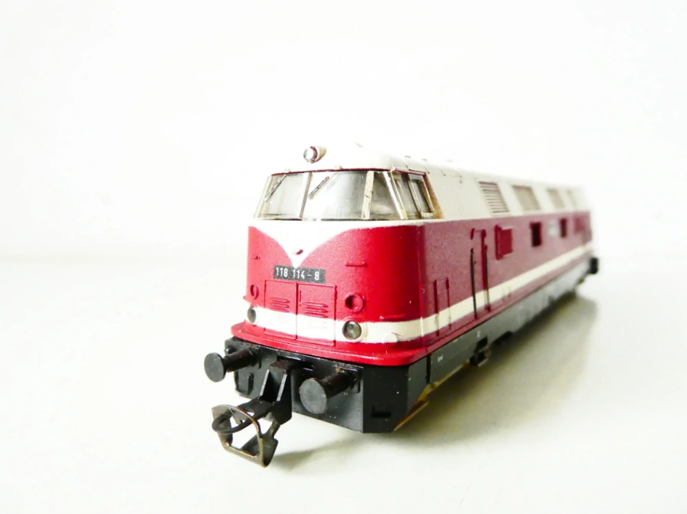 TT BTTB Dieselová lokomotiva BR 118 114-8 DR OSVĚTLENÁ PĚKNÝ STAV v krabičce s návodem
