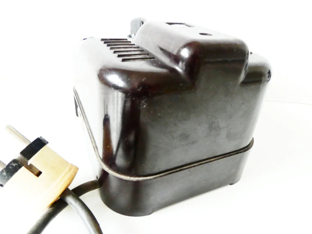 Bakelitové trafo PIKO Typ ME002g 25VA