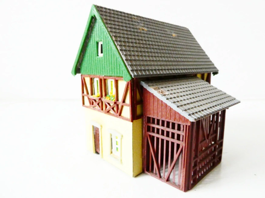 TT Hrázděný dům s kůlnou