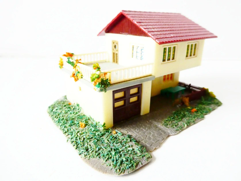 N Patrový rodinný dům s terasou a garáží