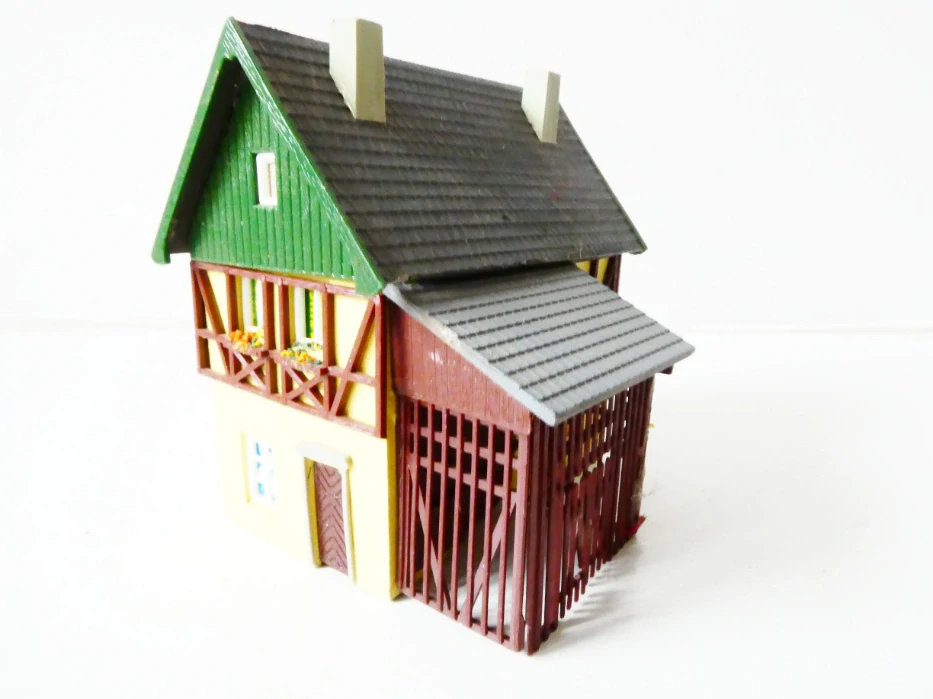 TT VERO Hrázděný dům s kůlnou