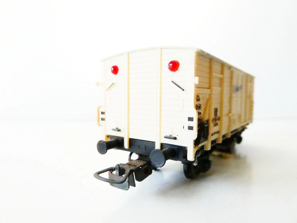 H0 PIKO Chladírenský vůz Kühlwagen 17-52-70 se závěsem na čištění kolejí DR PĚKNÝ STAV