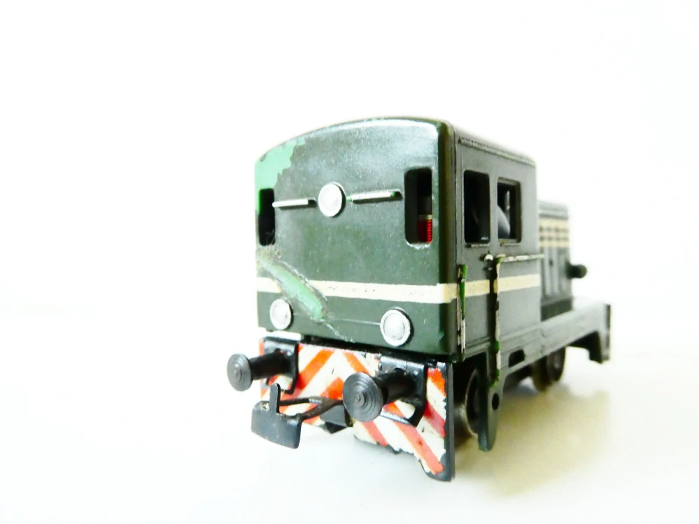 H0 GÜTZOLD Dieselová lokomotiva BN 150 zelená NA SERVIS (jede, ale vrže)