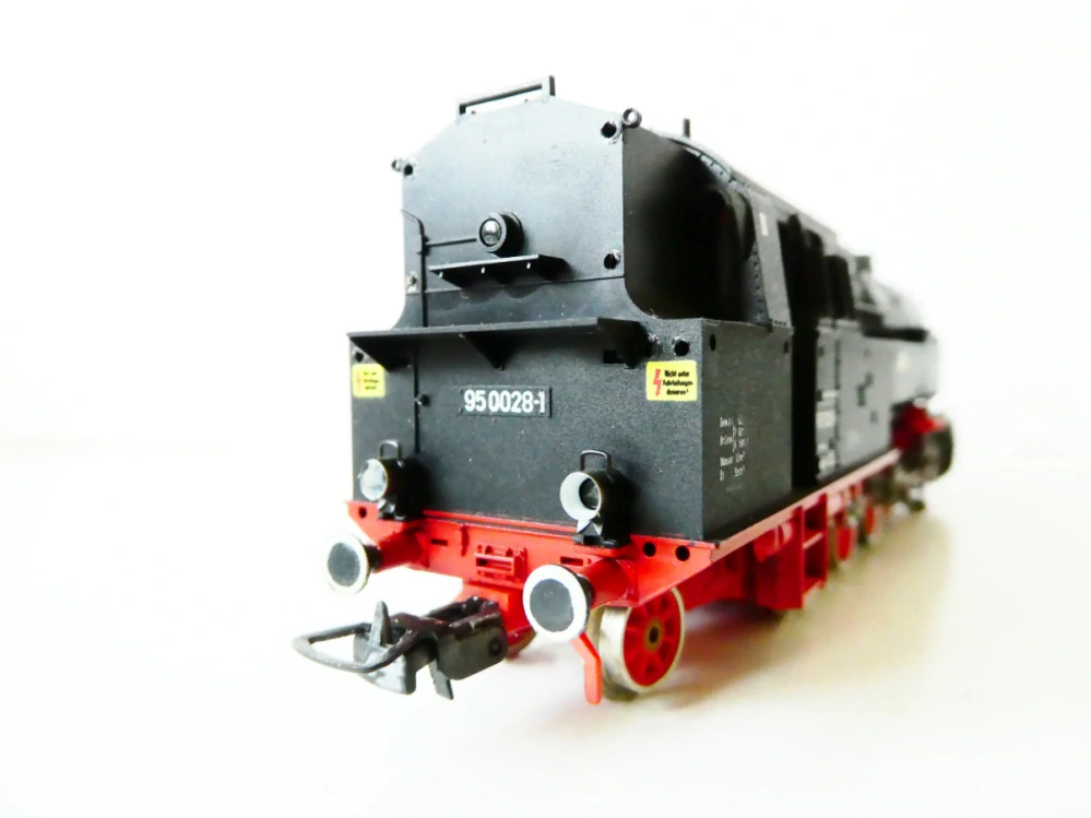 H0 PIKO Parní lokomotiva BR 95 0028-1 DR OSVĚTLENÁ PĚKNÝ STAV