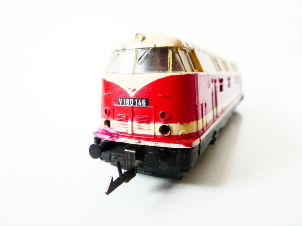 TT ZEUKE  Dieselová lokomotiva V 180 046 DR v orig. krabičce s průvodním listem