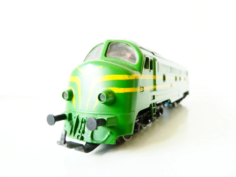 H0 PIKO Dieselová lokomotiva NOHAB 204001 DSB OSVĚTLENÁ PĚKNÝ STAV