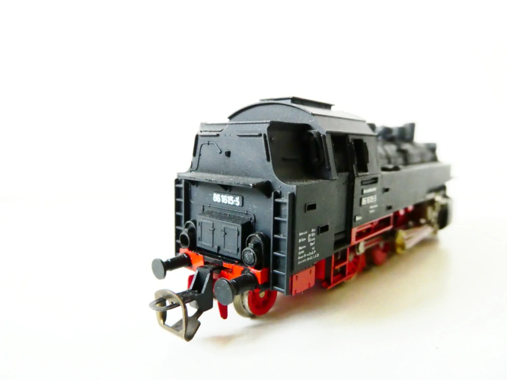 TT BTTB Parní lokomotiva BR 86 1615-3 DR OSVĚTLENÁ TOP STAV v krabičce
