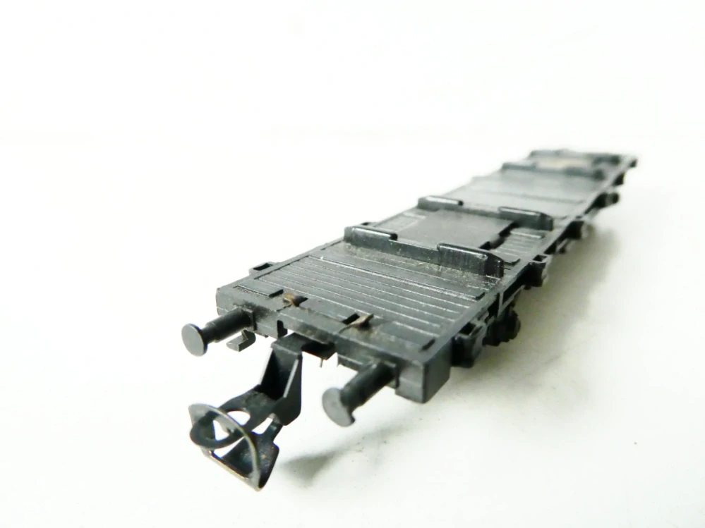 TT BTTB Plošinový klanicový vůz na přepravu kontejnerů 