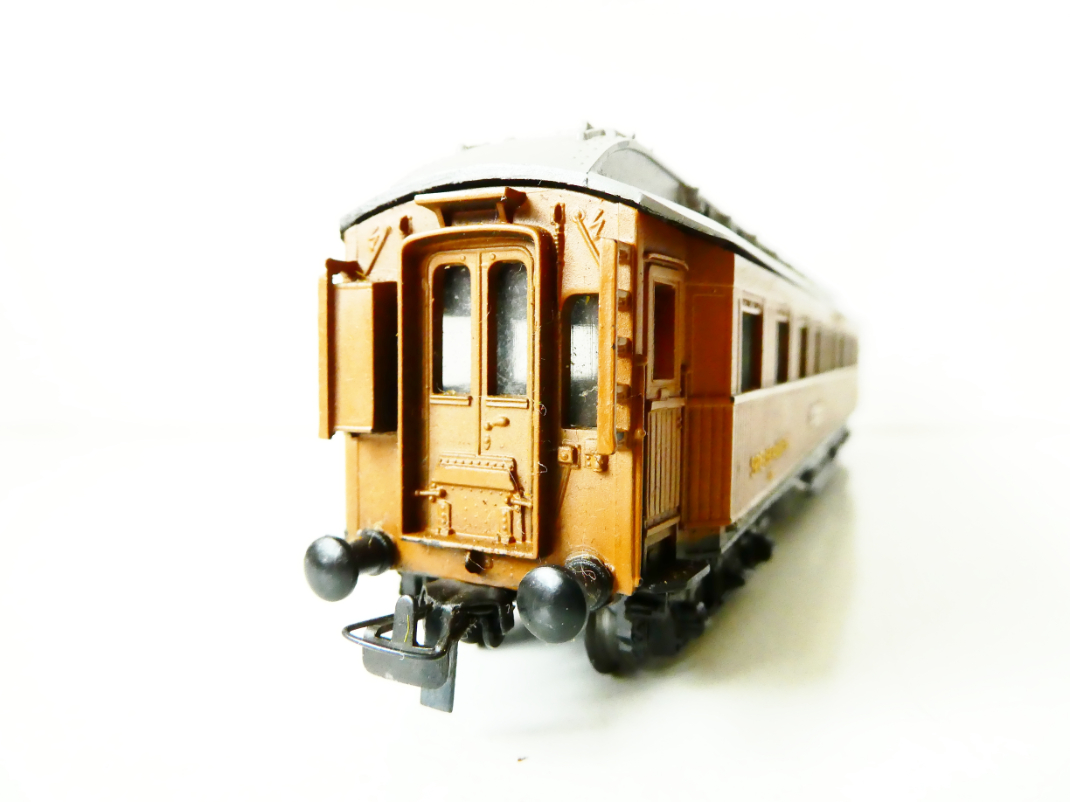 H0 SCHICHT Jídelní vůz MITROPA SPEISEWAGEN 772 DR OSVĚTLENÝ