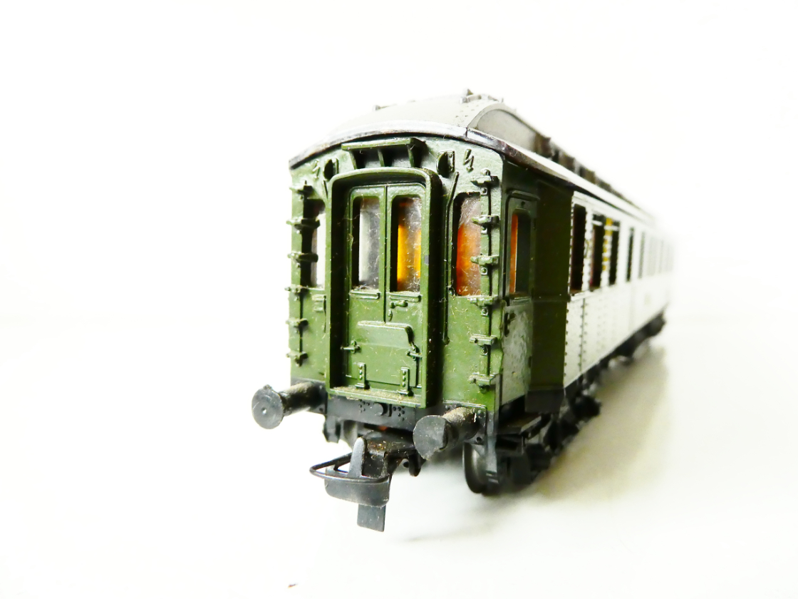 H0 SCHICHT Osobní vůz  2. tř. 18432 DR  OSVĚTLENÝ