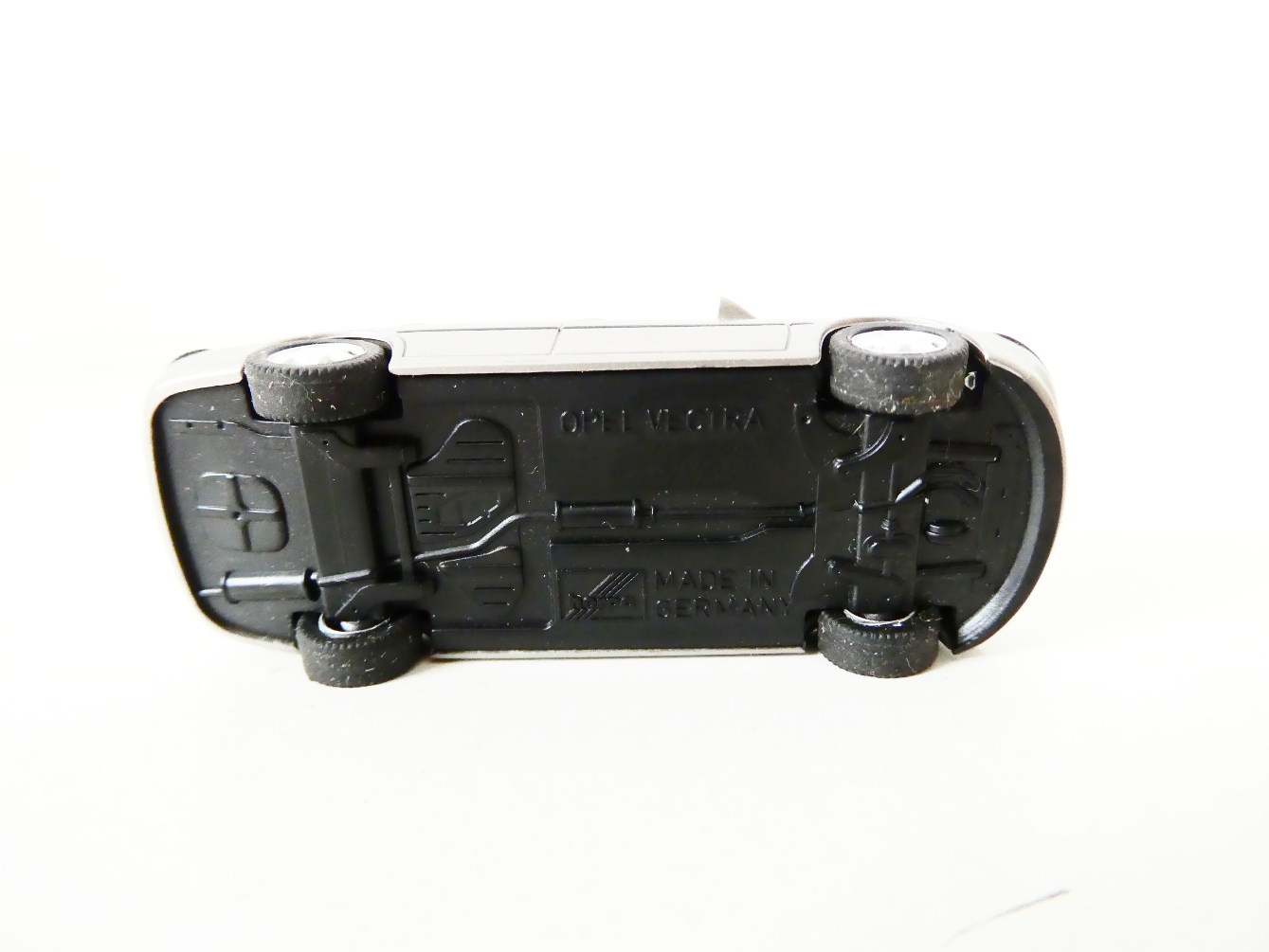 H0 HERPA Osobní automobil OPEL VECTRA šedý PĚKNÝ STAV