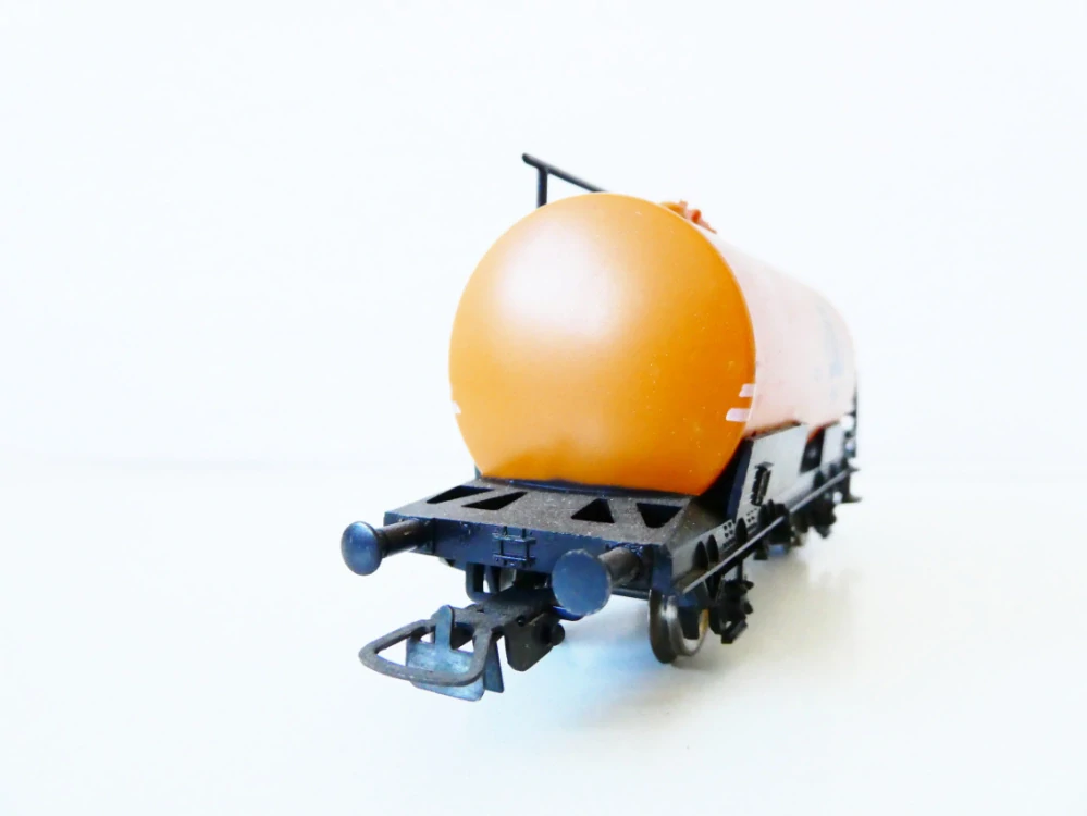 H0 PIKO Cisternový vůz 52-02-29 Petrolchemisches Kombinat Schwedt DR PĚKNÝ STAV