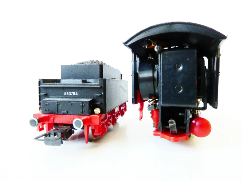 H0 PIKO Parní lokomotiva s tendrem BR 55 3784 BR TOP STAV 