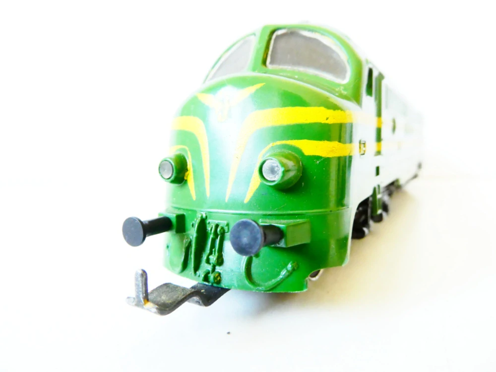 H0 PIKO Dieselová lokomotiva NOHAB 204001 DSB OSVĚTLENÁ PĚKNÝ STAV