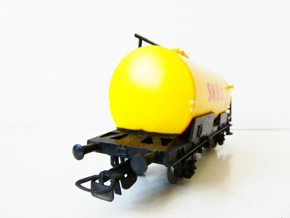 H0 PIKO Cisternový vůz 583 439 SHELL DB PĚKNÝ STAV