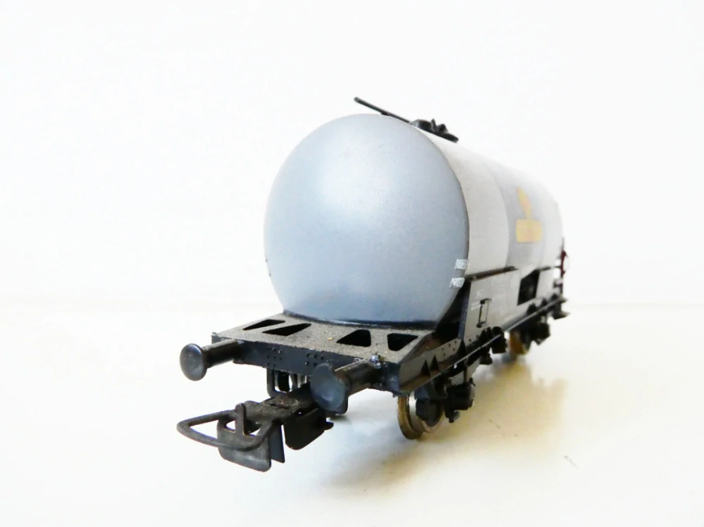 H0 PIKO Cisternový vůz 501 348 SHELL CHEMICALS s budkou brzdaře Belgie SNCB/NMBS 