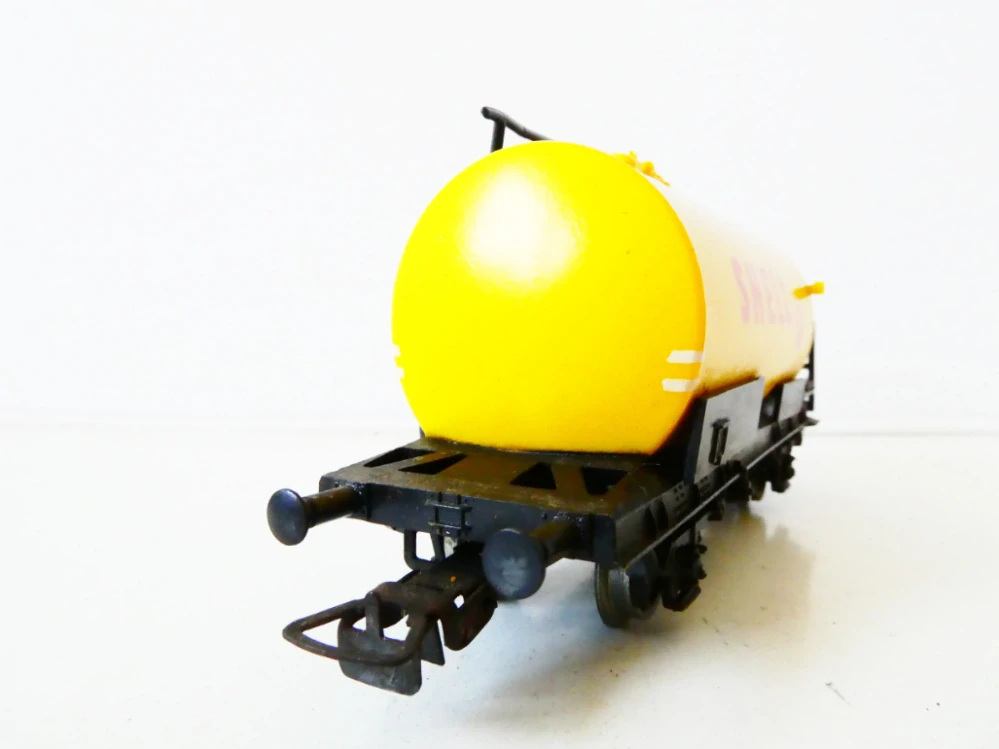 H0 PIKO Cisternový vůz 583 439 SHELL DB