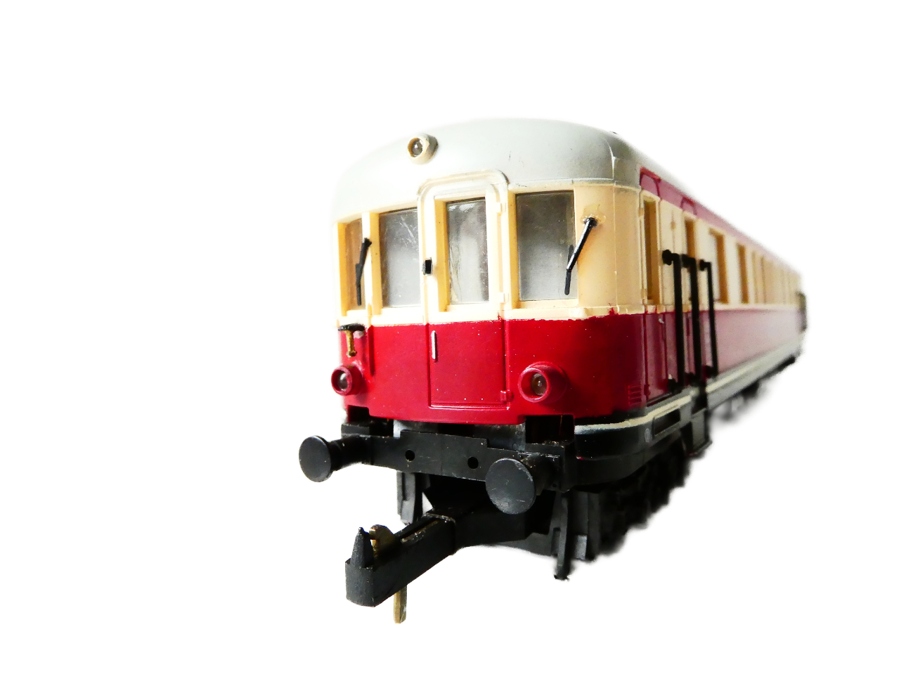 H0 PIKO Motorový vůz BR 185 004-9 k motorové soupravě DR OSVĚTLENÝ
