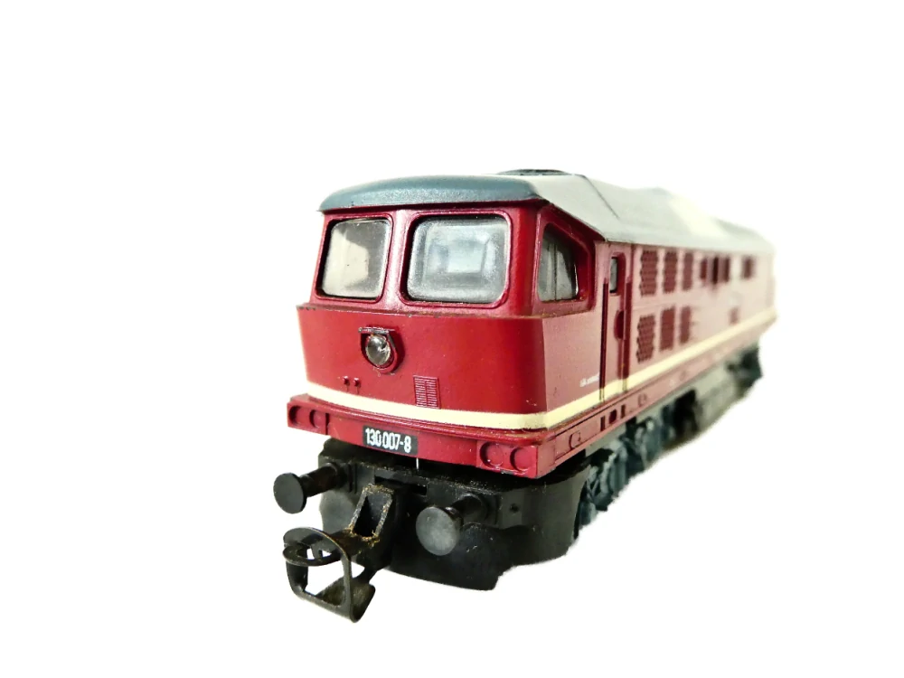 TT BTTB Dieselová lokomotiva BR 130 007-8 DR OSVĚTLENÁ PĚKNÝ STAV v orig. krabičce