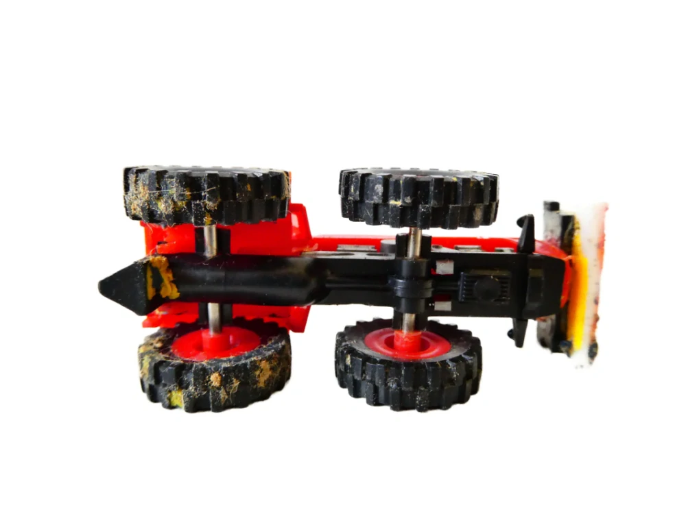 H0 VEB Berlinplast Traktor Dutra D4K 