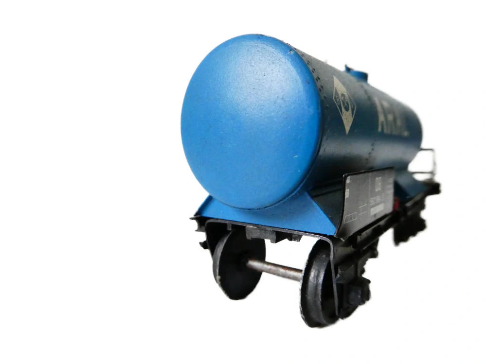 H0 SCHICHT Cisternový vůz ARAL DB NA SERVIS NEBO ND