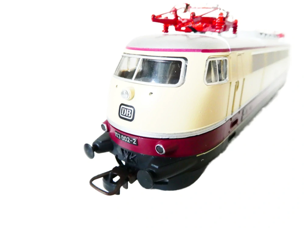 H0 LIMA L208288-1 Elektrická lokomotiva BR 103 002-2 DB OSVĚTLENÁ TOP STAV NEPOUŽITÁ v orig. krabičce včetně doplňků