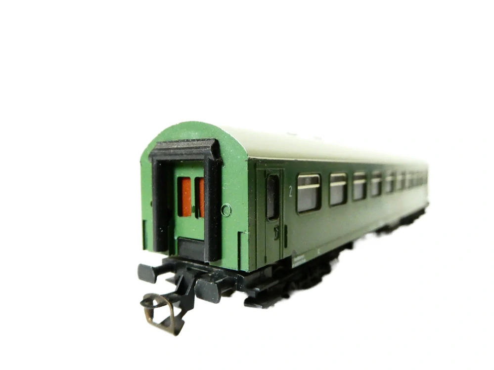 TT ZEUKE/BTTB Osobní vůz 57 50 28-15068-9 Bghwe DR - kratší verze PĚKNÝ STAV