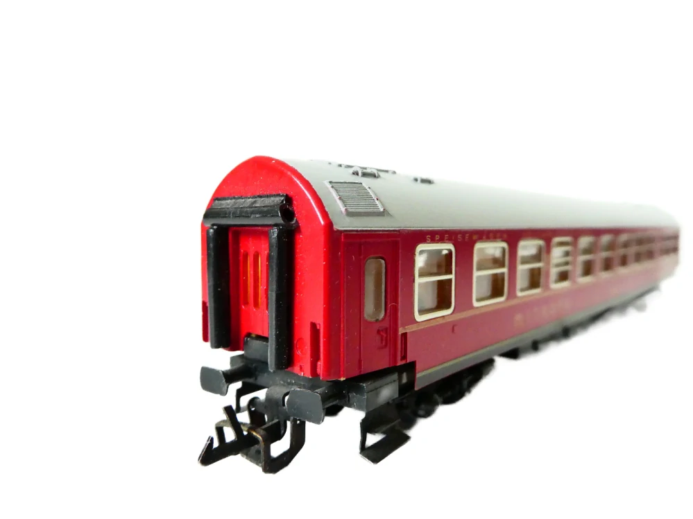 TT ZEUKE Jídelní vůz 51 50 88-40 111-9 WRm MITROPA TOP STAV (závlačka na spřáhlo přiložena)