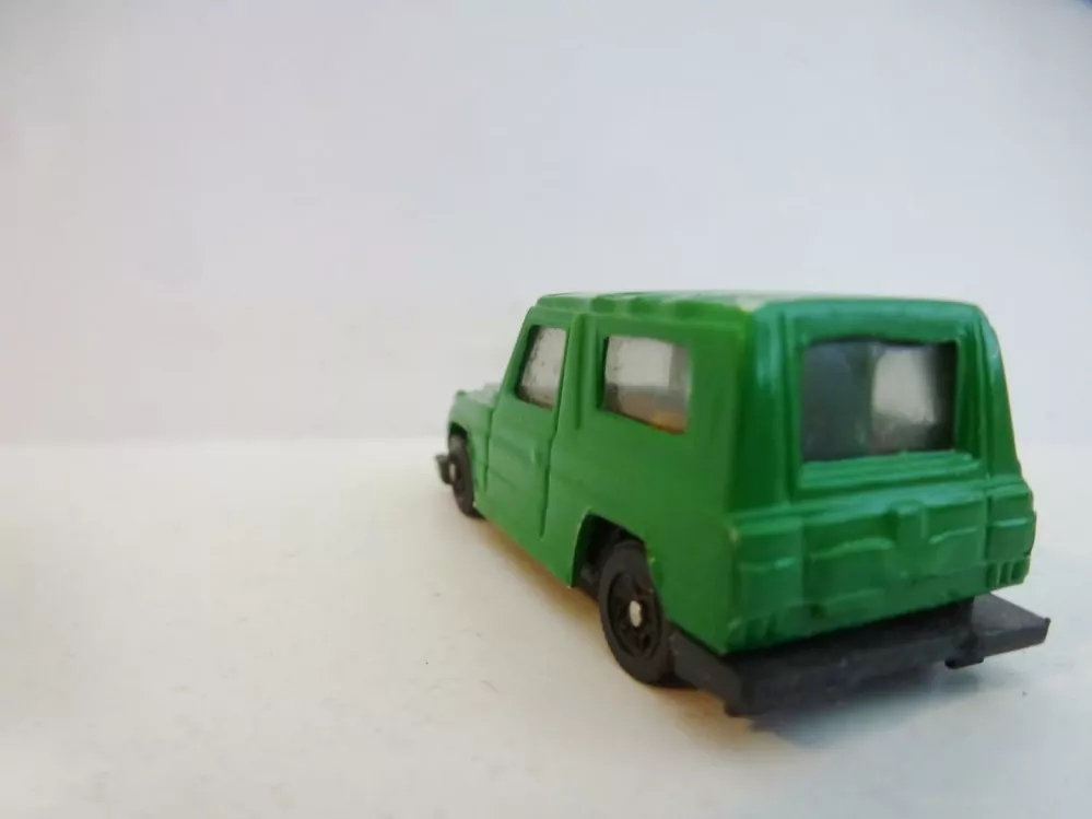 Dodávka zelená 6 x 2,5 x 2 cm New-Ray