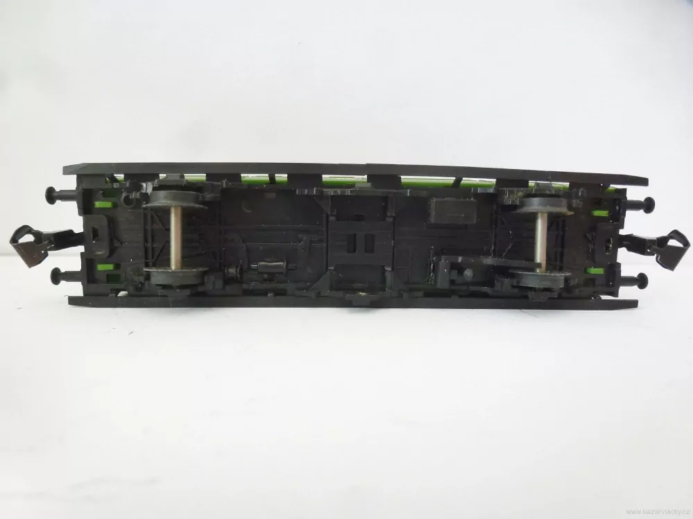 TT BTTB Osobní vůz 3-osý 522-427 DR PĚKNÝ STAV