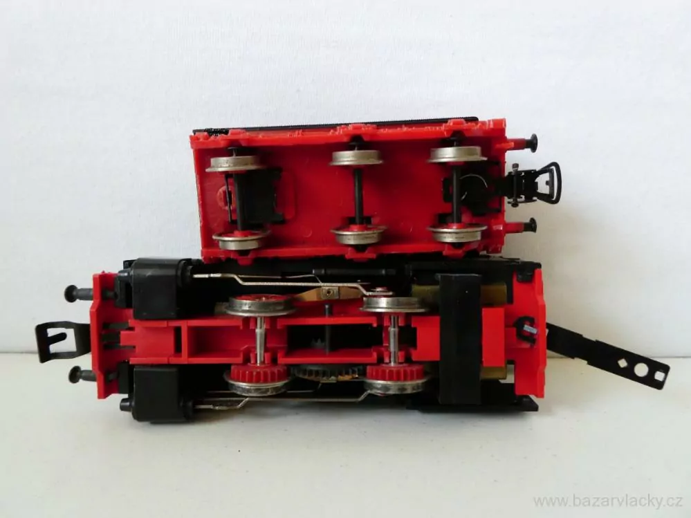 H0 PIKO Parní lokomotiva s tendrem BR 98 002 DR