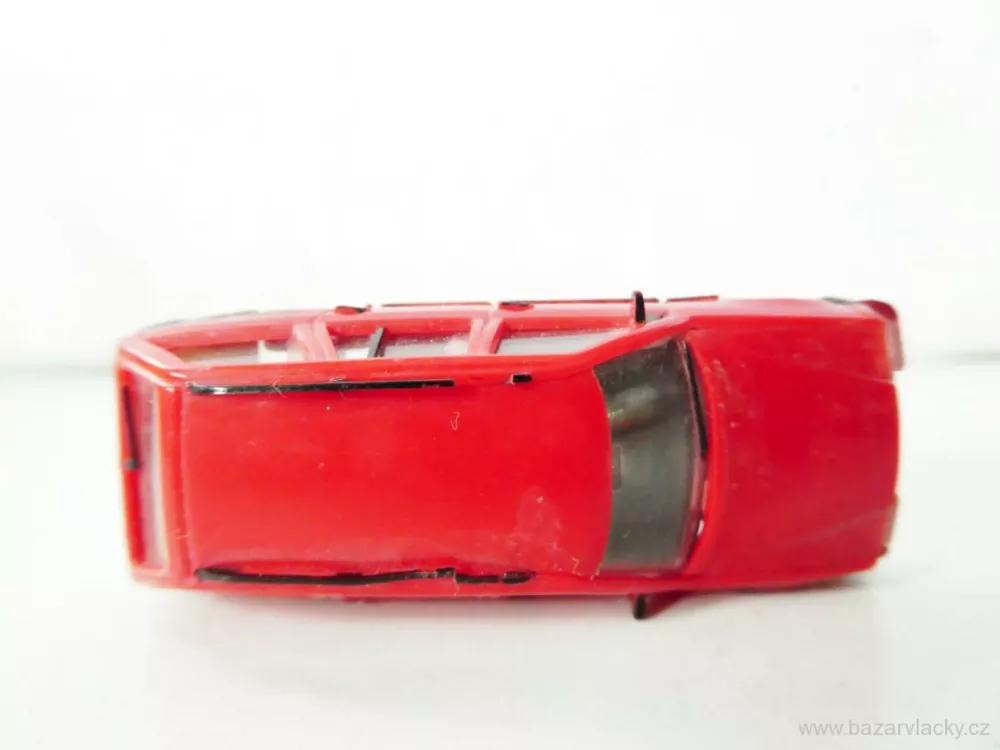 H0 WIKING Osobní automobil Mercedes 230 TE