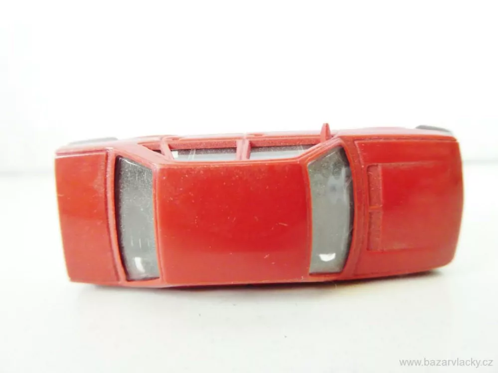 H0 FLEISCHMANN Osobní automobil Audi 100 TOP STAV