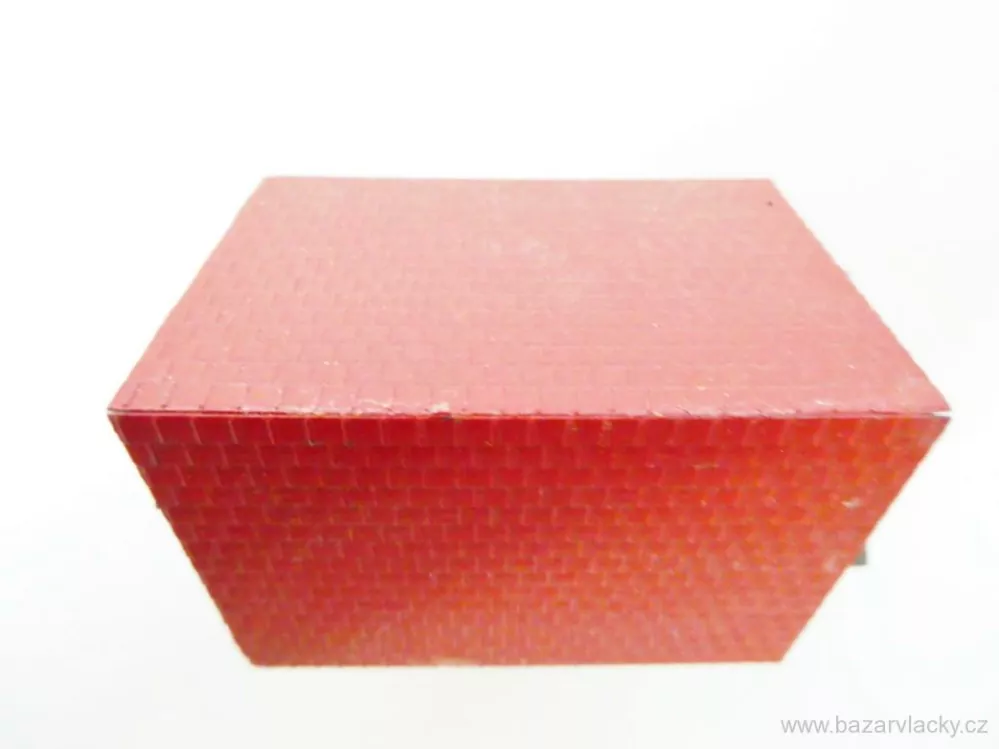 TT Hrázděný městský obytný dům s čerpací stanicí