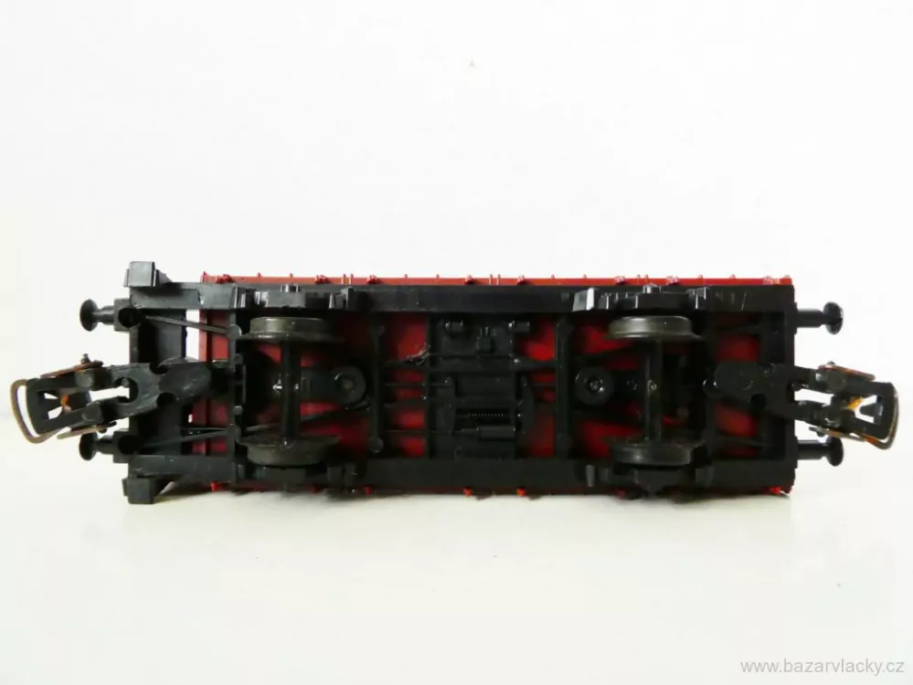 H0 LIMA Nákladní vůz nízkostěnný s budkou a nákladem 