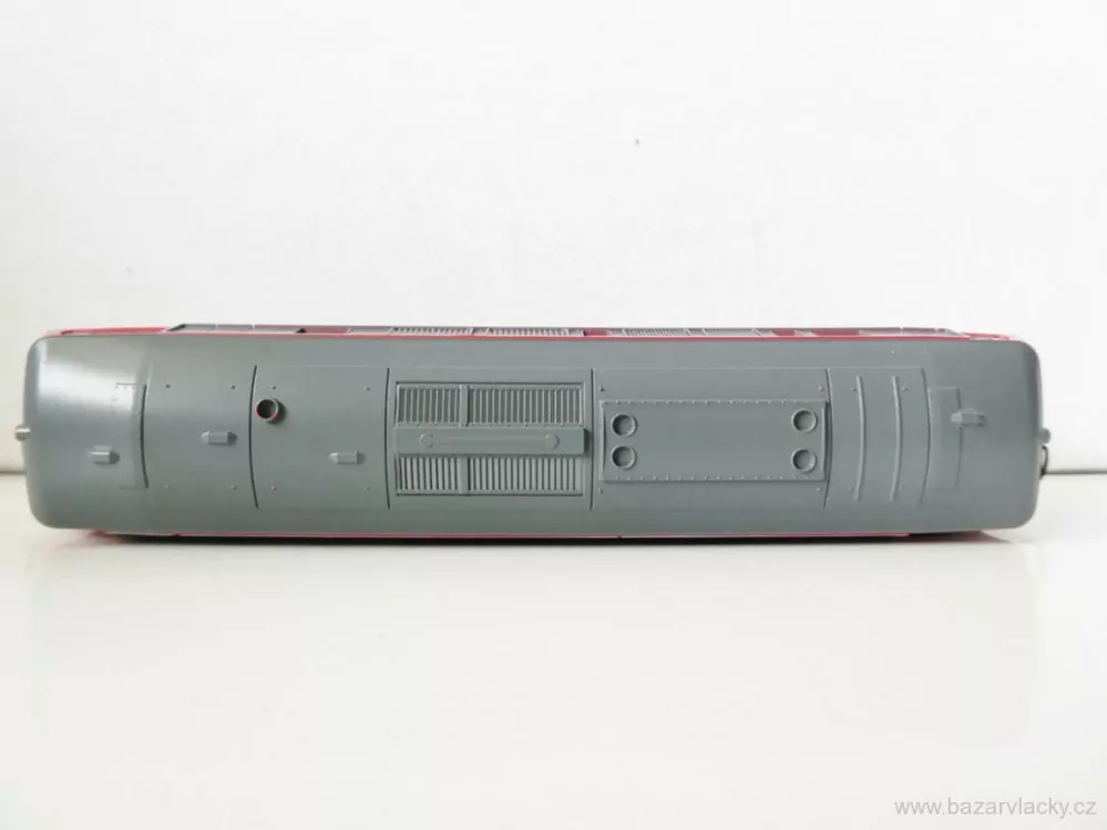 H0 ROCO Dieselová lokomotiva BR 218 208-7 DB TOP STAV
