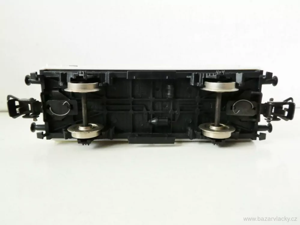 H0 PIKO Nákladní chladírenský vůz MAV PĚKNÝ STAV