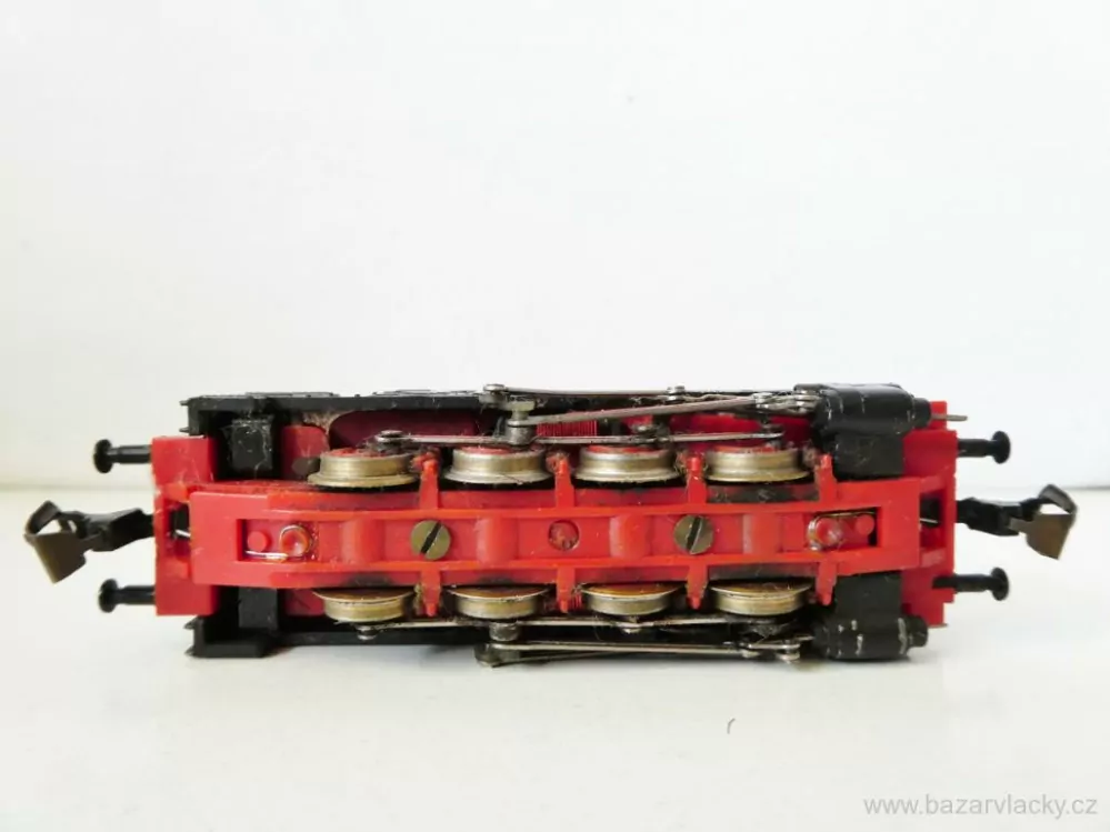 TT BTTB Parní lokomotiva BR 81 001 DR 