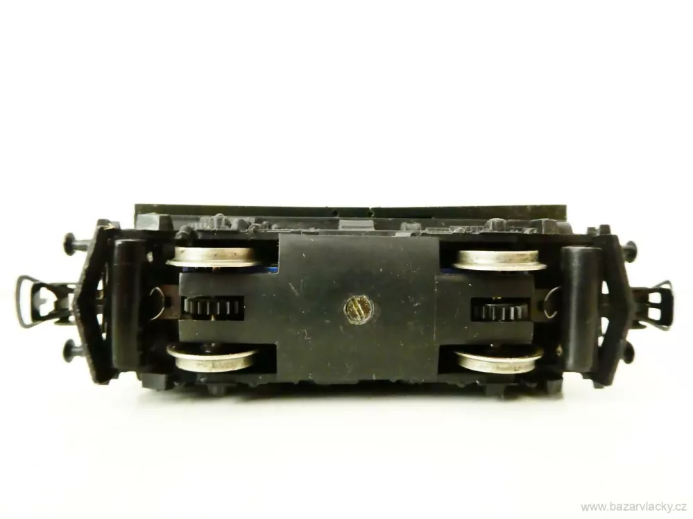 H0 PIKO Elektrická lokomotiva E69 05 DR