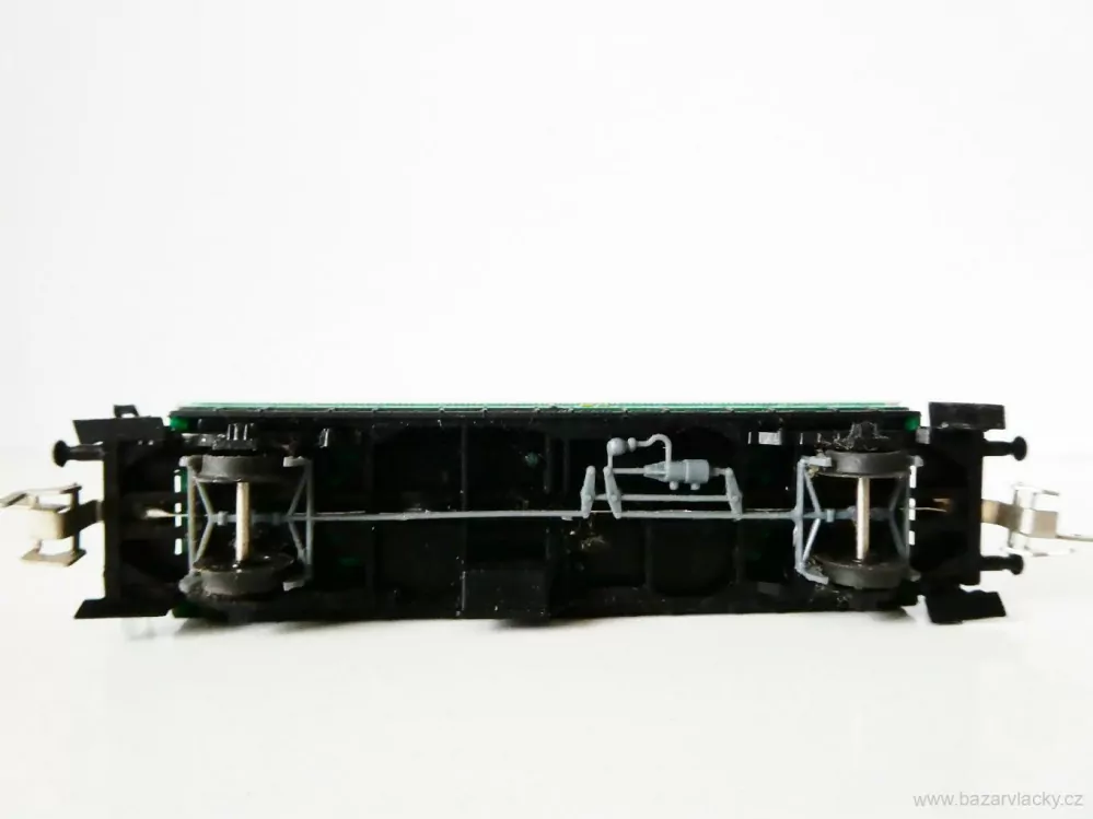 TT ZEUKE Osobní vůz zelený DR