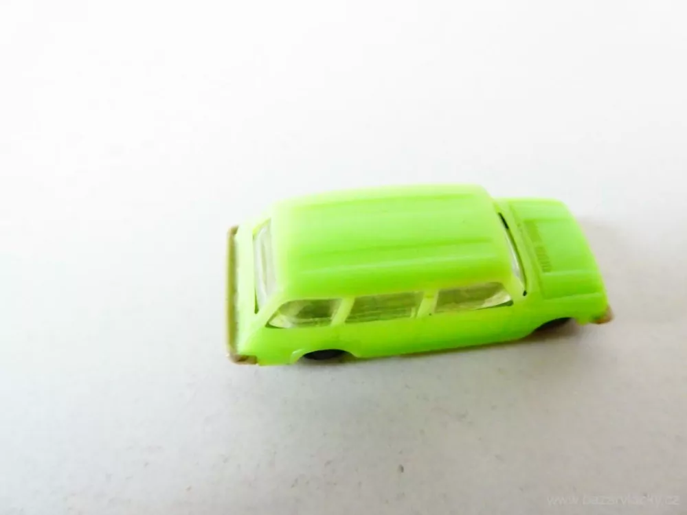 TT Osobní automobil LADA KOMBI zelený PĚKNÝ STAV