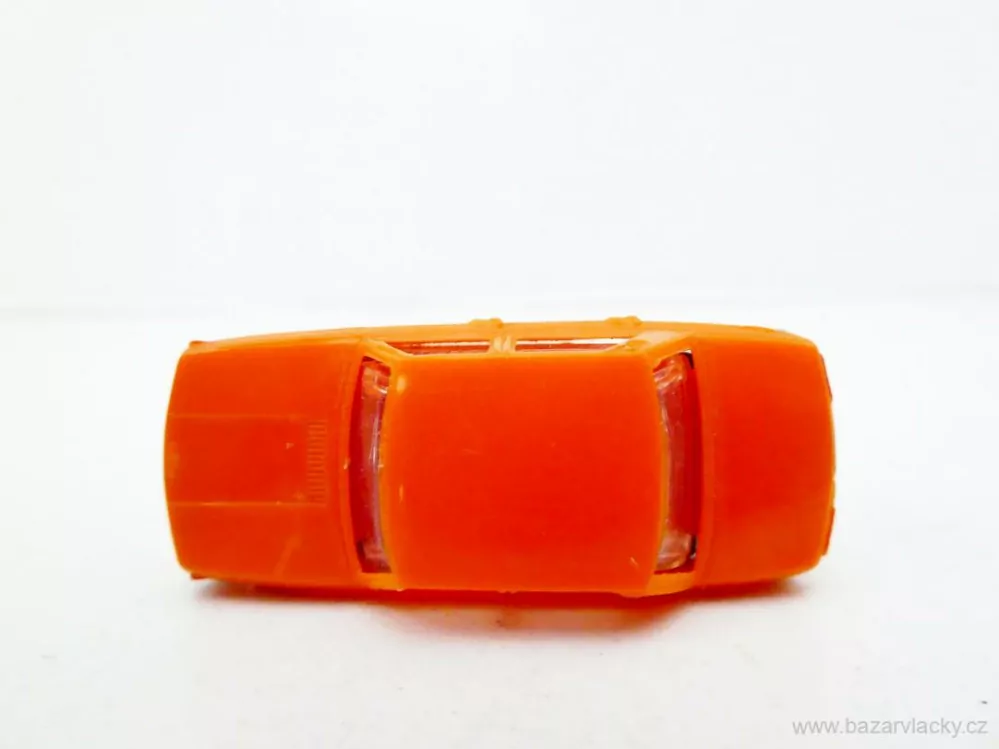 H0 Osobní automobil Wartburg 353 oranžová PĚKNÝ STAV