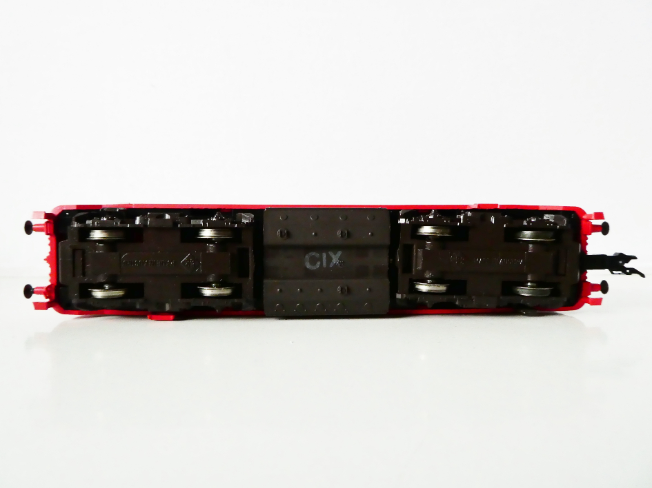 H0 ROCO Dieselová lokomotiva BR 215 132-2 DB TOP STAV