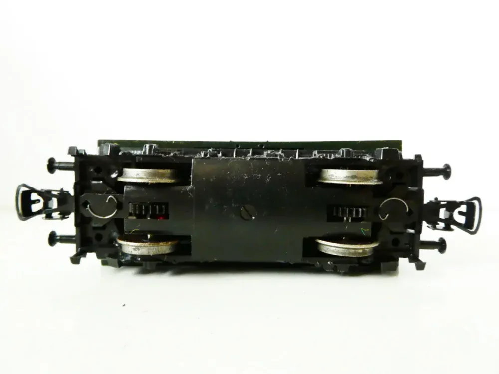 H0 PIKO Elektrická lokomotiva E69 05 zelená DR