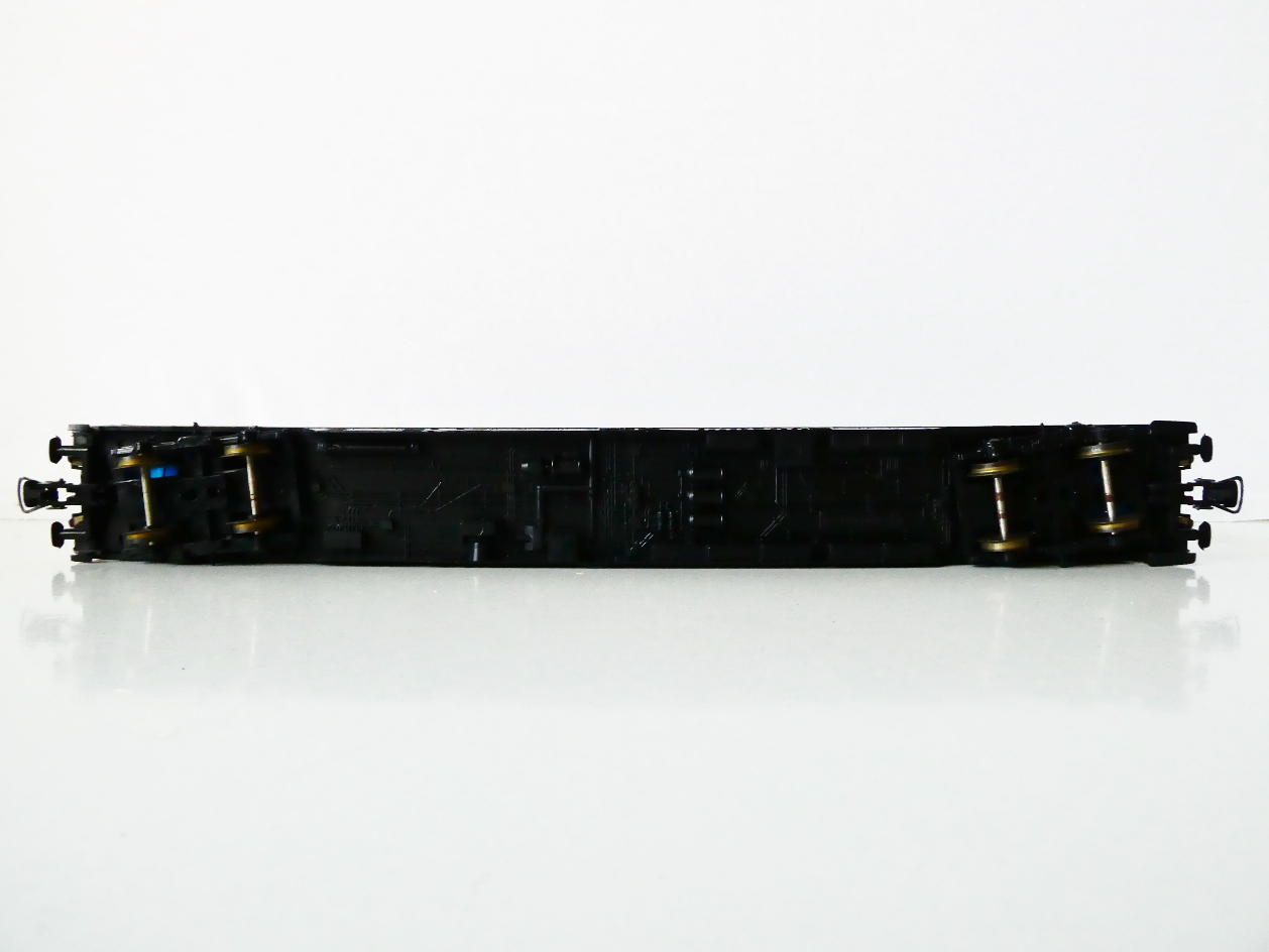 H0 ROCO 4272 Jídelní vůz 61 80 88 - 73 332 - 3 DB TOP STAV